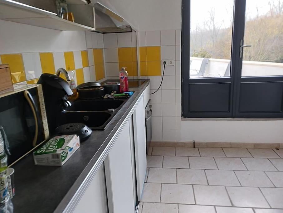 Agreable Maison Avec Parking Gratuit Amiens Exterior foto