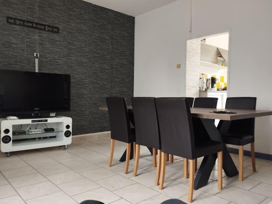 Agreable Maison Avec Parking Gratuit Amiens Exterior foto
